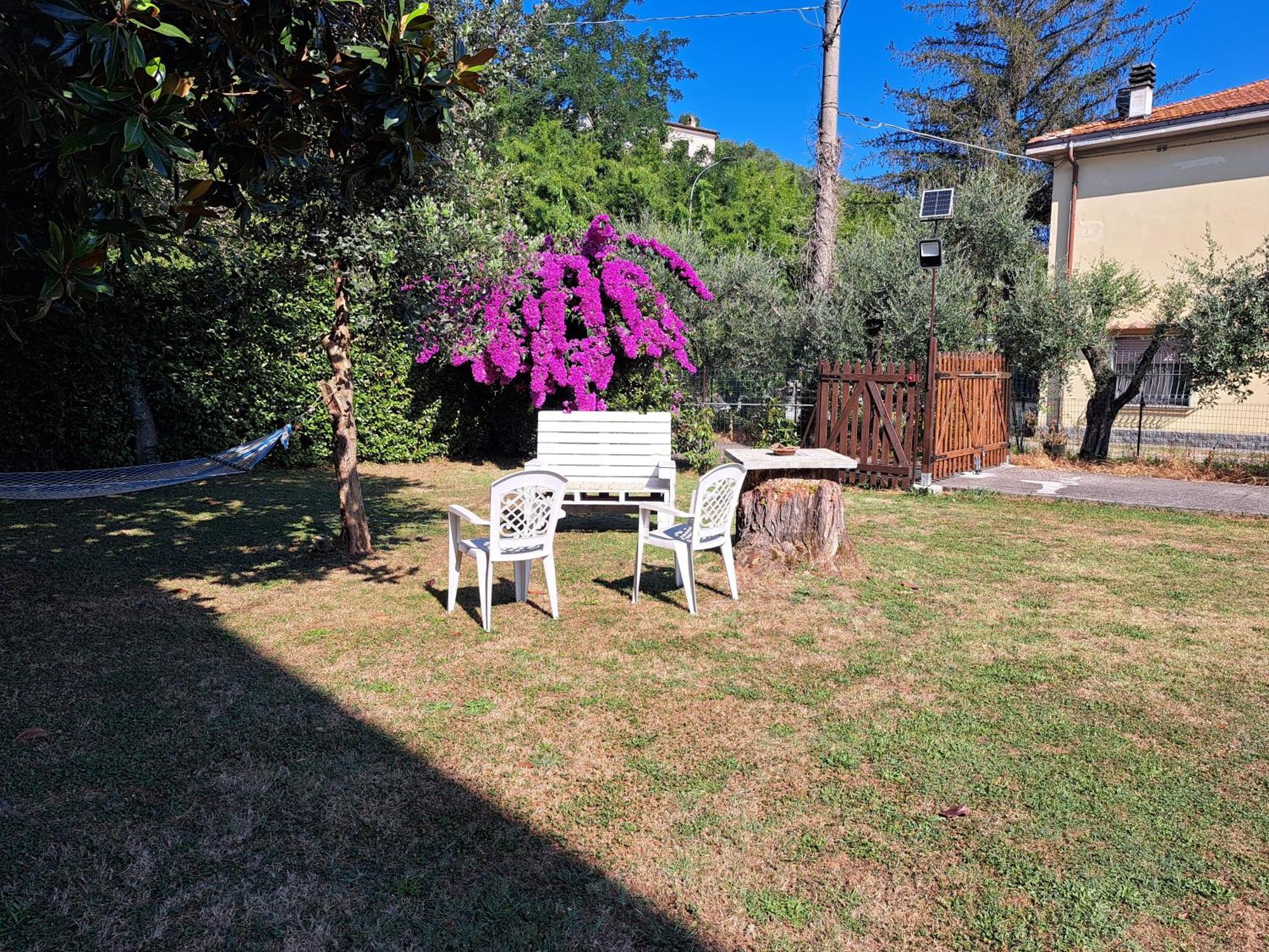 Casa Vacanze “Bouganville” Loc Avane Pisa Vecchiano Ngoại thất bức ảnh