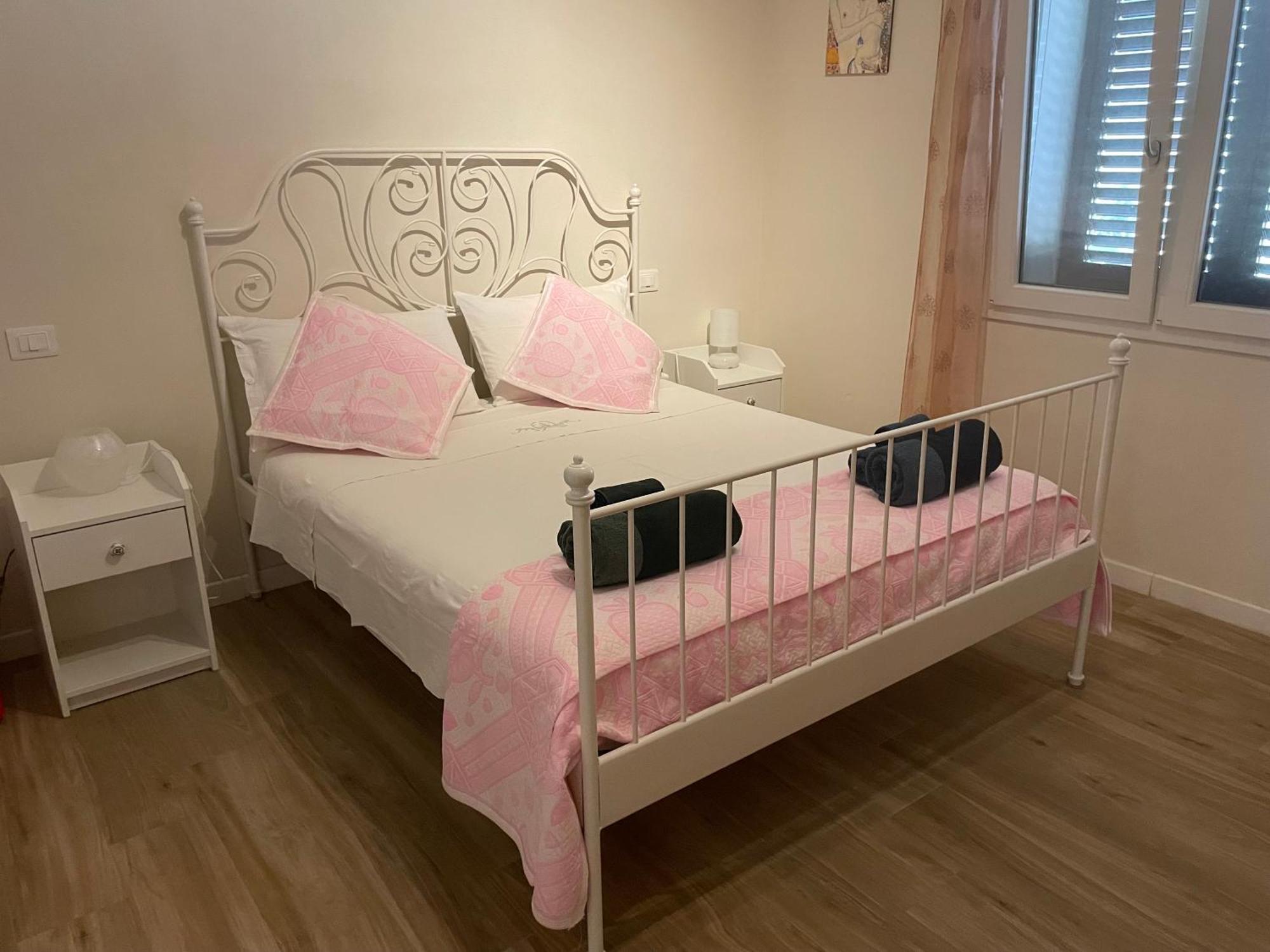 Casa Vacanze “Bouganville” Loc Avane Pisa Vecchiano Ngoại thất bức ảnh